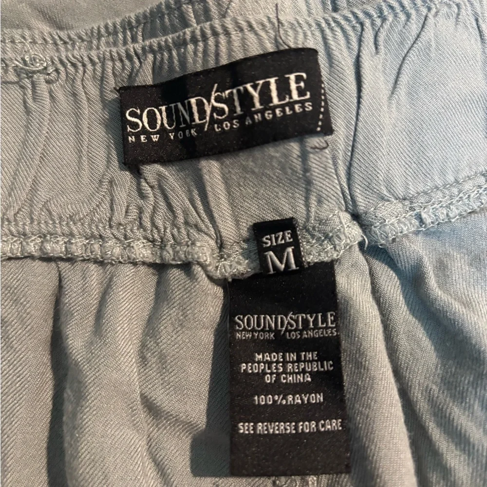 Elegant Women's Wide Leg Pants in Gray - Picture 4 of 5